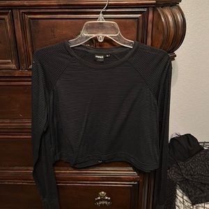 Mono B workout top